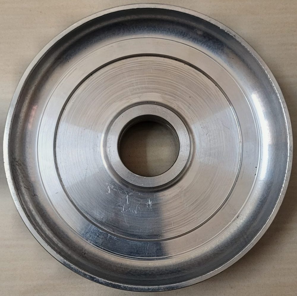 Spun and machined aluminium disc