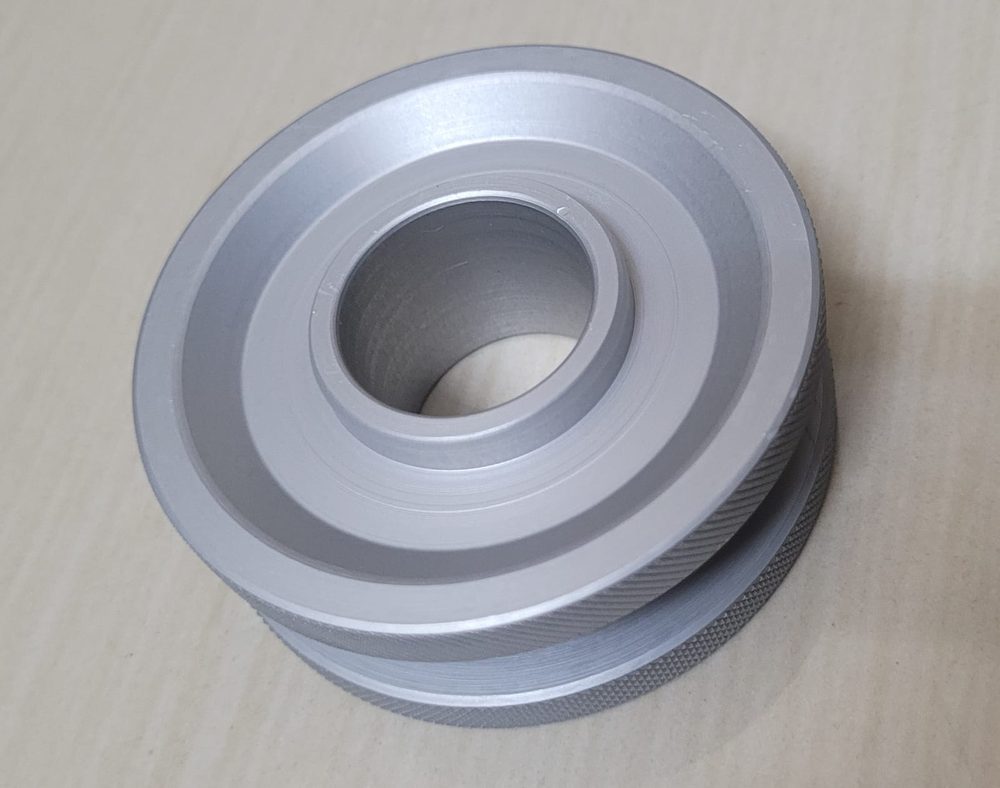Machined aluminium double-groove pulley