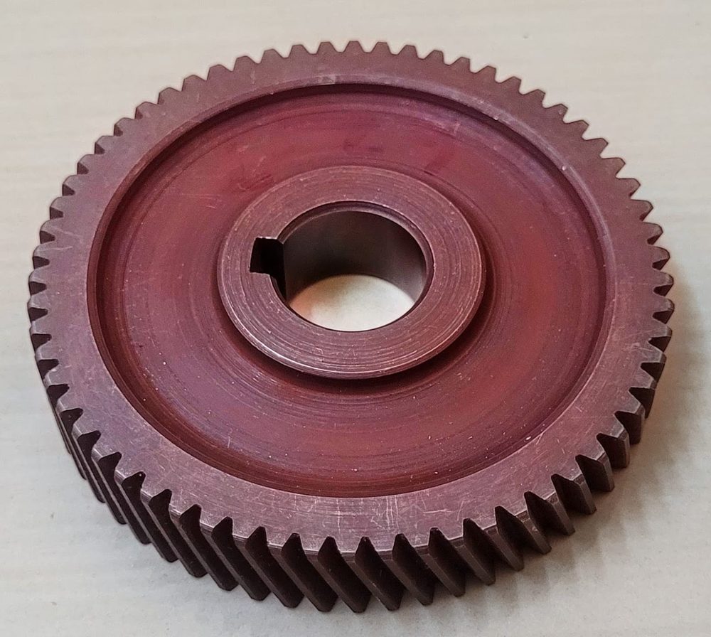 Large fibre-bodied spur gear with keyed bore