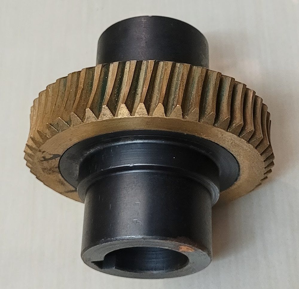Bronze worm gear wheel on a steel hub